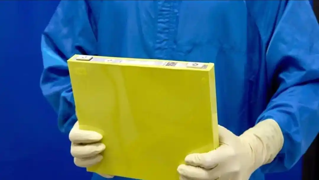 lithium-rich manganese battery