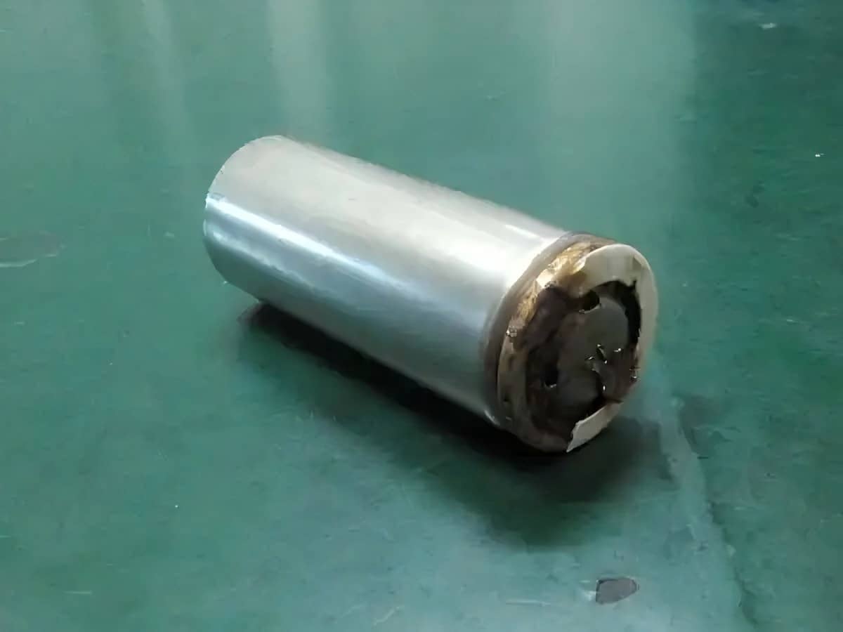 What Should You Do If a LiFePO4 Battery Leaks?