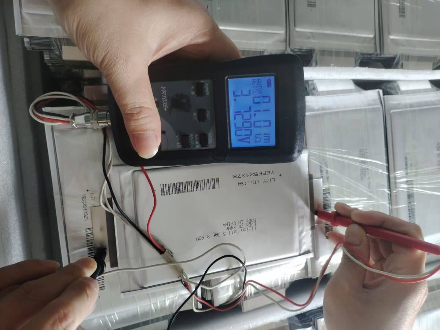 The Ultimate Guide to 3.7V Rechargeable Batteries